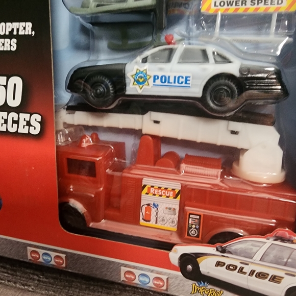 Boys toy bundle- Lego, military and police sets - Picture 13 of 13